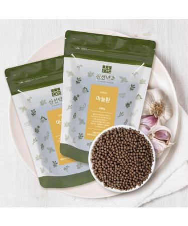 SHINSUN YAKCHO Korean Sticky Rice Ball Snack Garlic & Raspberry Flavor Traditional Korean Rice Cake Resealable Pouch 300g (10.58 oz) - Buy Online on GoSupps.com