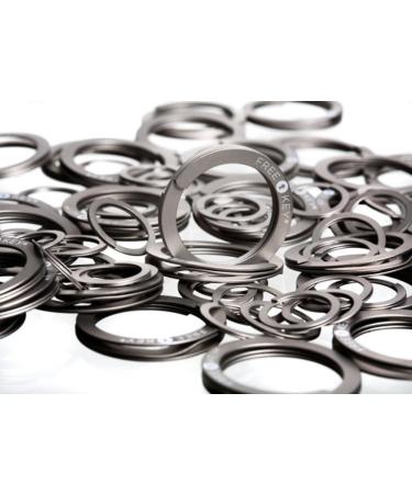 Shop Drosselmeyer Freekey Slim Keyring | Press-to-Open Nail Protector | International Shipping Available - Buy Online on GoSupps.com