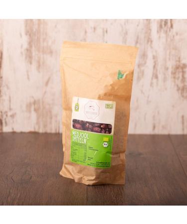 Bio Medjool Datteln aus Pal stina - Jumbo 1 kg | S ssundClever | Kompostierbare Verpackung - Besonders Saftig & Groß - Buy Online on GoSupps.com