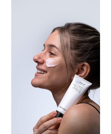 Mini.malist 10% Vitamin B5 Gel Face Moisturizer | Oil-Free Fast-Absorbing Lightweight for Oily & Acne Prone Skin | Non-Sticky Fragrance-Free | 50g | International Shipping Available - Buy Online on GoSupps.com