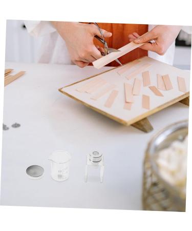 Kit Complet Pour Fabriquer Son Propre Rouge L vres Diy 8 Pi ces Avec Moule En Silicone Et Mini B chers Outils De R paration Pour Rouges L vres Cass s Usage Maison Et Voyage - Buy Online on GoSupps.com