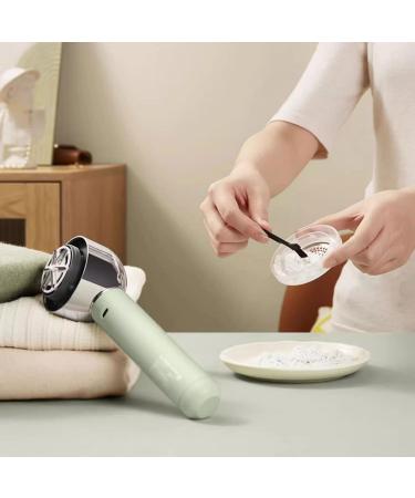 240mm Fuzz Removal Tool - Effortlessly Eliminate Lint & Pet Hair for Clothes | International Shipping Available - Buy Online on GoSupps.com