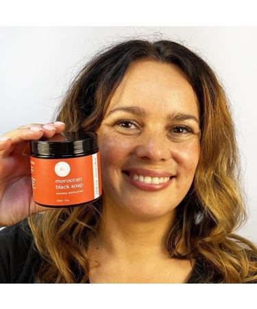  eliksir maroka Moroccan Black Soap Black Soap 200g | 100% Olive Detoxifying Scrub Hammam Ritual For Face and Body - Buy Online on GoSupps.com