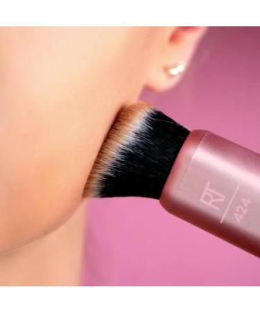 Real Techniques 3 in 1 Customizable Contouring Brush | Powder & Bronzer Makeup Tool - International Shipping Available - Buy Online on GoSupps.com
