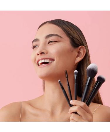 MCoBeauty Pro Eyeshadow Brush for Women | Premium 1 Pc Makeup Brush - Shop Internationally - Buy Online on GoSupps.com