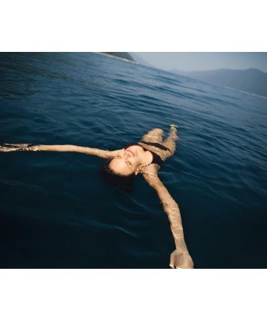 Kneipp Muscle relaxation bath crystals special size with natural deep salt and with extract of arnica and essential oils from cabreuva rosemary and pinus species limited edition 720 g - Buy Online on GoSupps.com