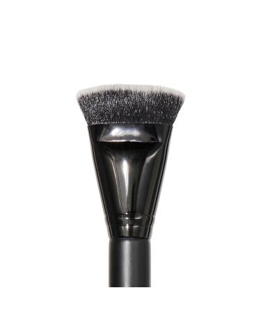 Eleven Contouring Brush | Vegan Makeup Tool for Deep & Sharp Contouring | Perfect for Wet or Tock Use | Animal Test-Free - Buy Online on GoSupps.com