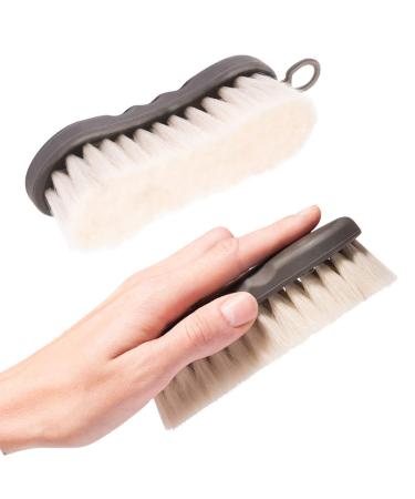 Animalon goat hair brush |Soft gloss brush for horses |Castle brush for the horse |Dust brush |Head brush for the horse |Horse accessories for every cleaning box |Horse brush |Head brush |Plaster - Buy Online on GoSupps.com