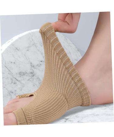 FRCOLOR Forefoot Tabi Set - 4 Pairs Soft Cushion Pads for Women & Men | Invisible Metatarsal Pads & Toe Topper Socks - Perfect for Sports - Buy Online on GoSupps.com