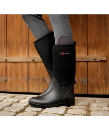 Buy Kerbl Covalliero NeoLite Rubber Stable Boots - Heat Insulated Size 39 | International Shipping Available - Buy Online on GoSupps.com