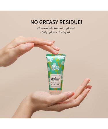 Body & Earth #Love 6-TLG Hand Cream Gift Set | Best Moisturizer for Very Dry Hands | 6 Flower Scents | Perfect Birthday & Girlfriend Gifts - Buy Online on GoSupps.com
