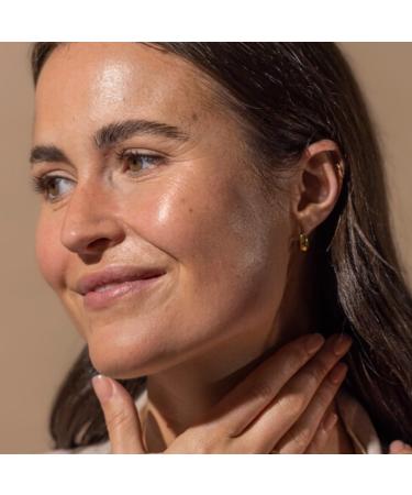  Trilogy Rosehip Oil Instant Glow Oil (30 ml) - Buy Online on GoSupps.com