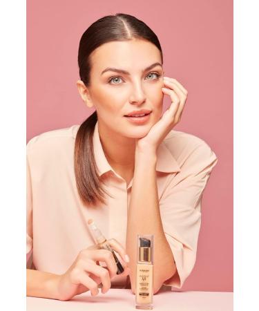 Deborah Milano Instant Lift Foundation SPF 30 01 Fair Lifting and Illuminating Effect Antioxidant Formula with Asian Centella Gives Elastic Toned and Sanded Skin 30 ml - Buy Online on GoSupps.com