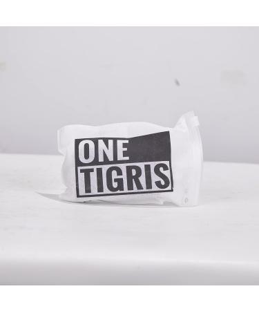 Oneigris Foldbar Dog Bowl - 0.9L Portable Drinking Bowl for Training & Outdoor Activities | Eco-Friendly & Reusable Packaging - Buy Online on GoSupps.com