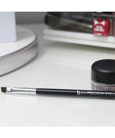 Beauty Junkees Precision Thin Eyeliner Winged Brush - Makeup Applicator for Liquid, Cream, Powder & Cake Eyebrow Cosmetics - Buy Online on GoSupps.com