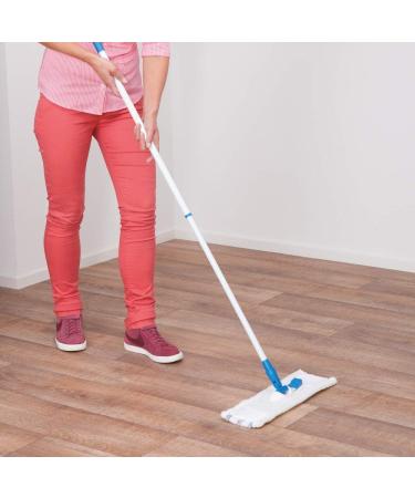 HG Parquet Cleaner 1000 ml | Concentrated & Strip-Free Cleaning for Wood Floors - Protects Against Wear | International Shipping Available - Buy Online on GoSupps.com