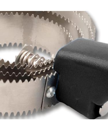 Waldhausen Springstriegel - 4x Black Grooming Tool | International Shipping Available - Buy Online on GoSupps.com