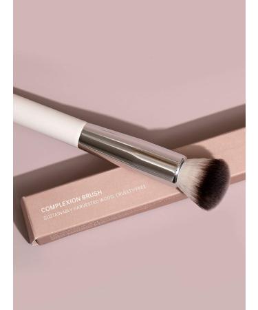ILIA Complexion Brush - Non-Toxic Vegan & Cruelty-Free | Multi-Use Brush with White Wood Handle & Soft Synthetic Bristles - International Shipping Available - Buy Online on GoSupps.com