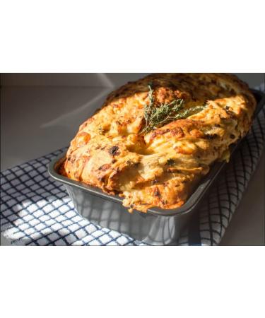 Wright's | Cheddar & Sundried Tomato Bread Mix 5X500g | includes Cheddar cheese with Mediterranean sundried tomatoes onions herbs and garlic |For machine or hand baking | Suitable for vegetarians - Buy Online on GoSupps.com