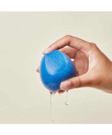 JUNO & Co. Microfiber Makeup Sponge - Dual Layer Flawless Blender for Foundation Powder & Cream (Velvet Blue) - International Shipping Available - Buy Online on GoSupps.com
