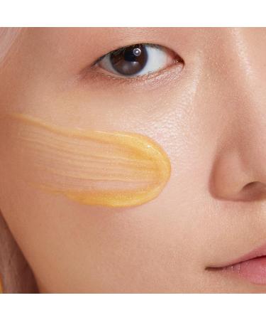 KIKO Milano Holiday Premi re Cuddle Time Skincare Gift Set | Skincare Gift Set: Brightening Face Mask And Cleansing Tool - Buy Online on GoSupps.com