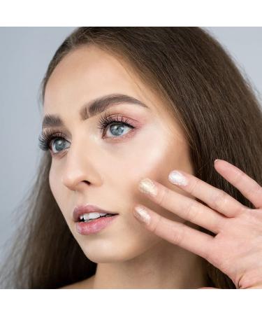 Glow Trio Eyeshadow Palette - Creamy Texture & Brightening Effect | International Shipping Available - Buy Online on GoSupps.com