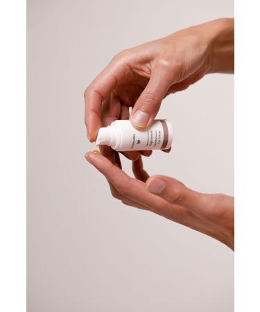 Dr. Hauschka Regeneration Intensive Oil Serum 20 ml - Buy Online on GoSupps.com