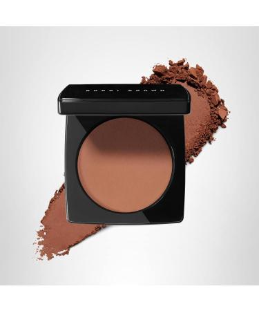 Bobbi Brown Bronzing Powder Skin-Warming Matte Bronzer Powder for Natural-Looking Warmth - Natural (Medium Golden Bronze)