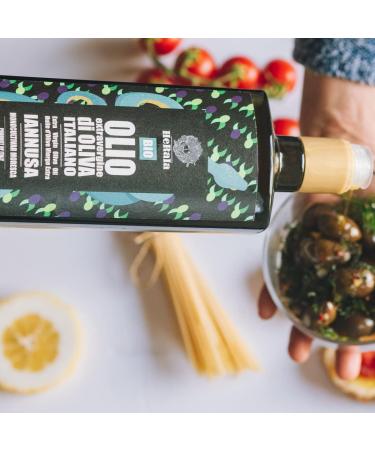  Heraia Iannusa Organic Extra Virgin Olive Oil - Intense Flavour - Buy Online on GoSupps.com