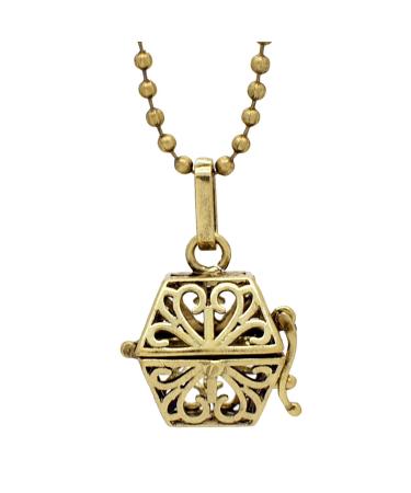 Pendant Necklace Vintage Openwork Carved Treasure Box Essential Oils and Aromatherapy Pendant Can Be Opened Jumper Chain