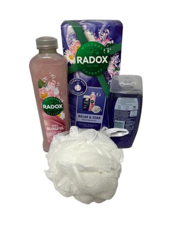 Radox Relax & Soak Set Bath Essentials for Ultimate Relaxation