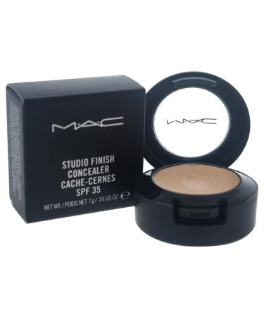 MAC Studio Finish Concealer spf 35 NC20 NC20 0.24 Ounce (Pack of 1)