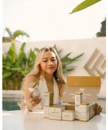 GreenEco Premium Skincare System 6-in-1 Complete K-Beauty Set with Cleansing Cream Mud Mask Serum Reversal Cream Peptide Toner & Beauty Mist - Buy Online on GoSupps.com