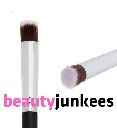 Mini Flat Top Kabuki Under Eye Concealer Brush by Beauty Junkees - Vegan Synthetic Bristles for Blending and Setting Powder and Cream Cosmetics - Buy Online on GoSupps.com