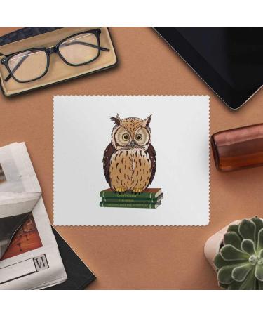 Azeeda Owl on Books Microfiber Glasses Cleaning Cloths - Pack of 2 | International Shipping Available - Buy Online on GoSupps.com