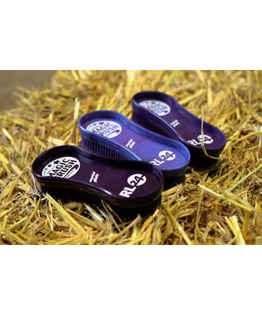 RL24 B stenset Magicbrush - 3-Part Horse Brush & Huf Scraper | Essential Horse Accessories for Stubborn Dirt & Fur Change | Wildberry Edition - Recycled - Buy Online on GoSupps.com