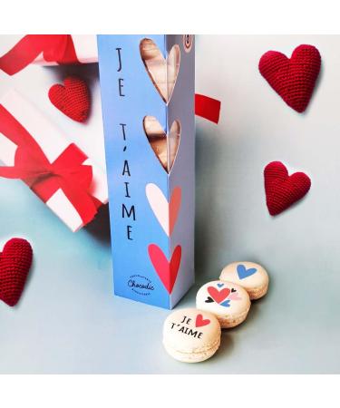 Box of 8 Personalised Valentine's Day Macaroons Chocolate