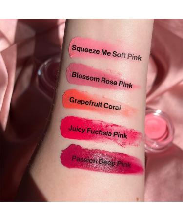  Makeup Revolution Makeup Revolution - Foam Blush - Juicy Fuchsia Pink | Soft Focus Effect | Non-Sticky Cream-to-Powder Finish | Offers Buildable Color for a Custom Complexion | Mixable and Blendable Shades - Buy Online on GoSupps.com