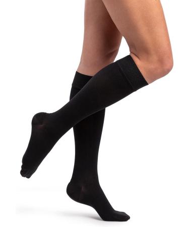 Buy Sigvaris Dynaven 972 Women's Closed Toe Knee Highs w/Grip Top - 20-30 mmHg Light Beige | International Shipping Available - Buy Online on GoSupps.com