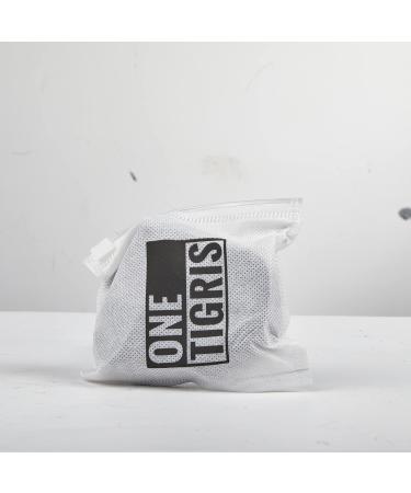 Oneigris Bolt Short Guide Dog Leash 30cm - Reflective Nylon Tiger Tooth Clip Soft Upholstery for Medium & Large Dogs - Stylish S Black - Buy Online on GoSupps.com