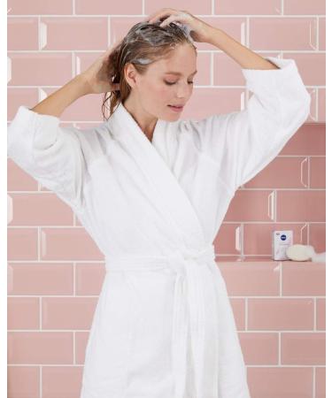 Beiersdorf NIVEA Solid shampoo pH balance for normal hair 75 g gently cleansing solid shampoo with coconut milk pH optimized shampoo with vegan formula 75 g 1er Pack With coconut milk for normal hair - Buy Online on GoSupps.com