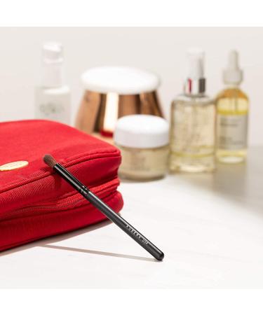 KUBERA Eye Definer Makeup Brush | Vegan & Cruelty-Free | Blending Shading & Highlighting Brush | 100% Synthetic Hair | Professional Eyeshadow Application - Buy Online on GoSupps.com