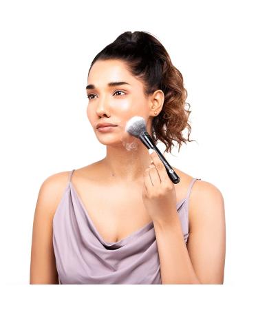 SUGAR Cosmetics Blend Trend Face Brush - 007 Powder | Best Powder Brush for Flawless Makeup | International Shipping Available - Buy Online on GoSupps.com