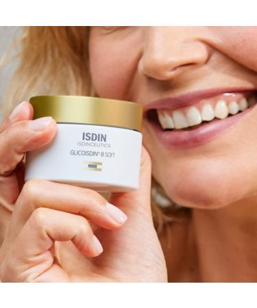 ISDINCEUTICS GLICOISDIN 8 Soft Facial Peeling 50ml | Enhancing Radiance & Smoothness | International Shipping Available - Buy Online on GoSupps.com