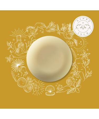 SOLID SCINTILATING OIL - Madame La Baronne- Nourishes and illuminates - 100% natural - mineral mother-of-pearl - cocoa - coconut - karite - 80gr - Buy Online on GoSupps.com