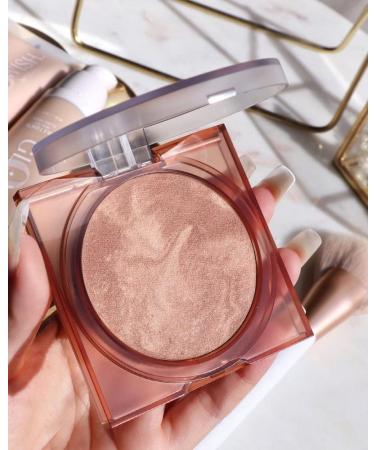 Huda Beauty GloWish Soft Radiance Bronzing Powder (Medium)