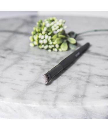 Desines Eyes Makeup Brush - Premium Vegan Synthetic Brush for Liquid & Powder Cosmetics - Ideal Eyeshadow Application (Black/Onyx) - Buy Online on GoSupps.com