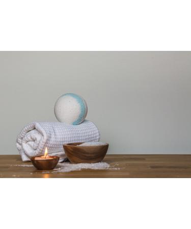 Greenals Menthol Crystals 8 oz 100% Natural Mint Crystals from Peppermint Oil | Strong Aroma for DIY Candles Wax Melts Soaps Potpourri | Resealable Aluminum Bag - Buy Online on GoSupps.com