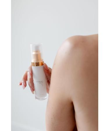 Buy Premium Vitamin C Serum for Radiant Skin - Fast International Shipping - Buy Online on GoSupps.com
