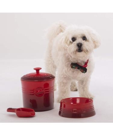 Le Creuset Cherry Red Stoneware Feeding Bowl - Size M (18 x 6.7 cm 450 ml) - International Shipping Available - Buy Online on GoSupps.com